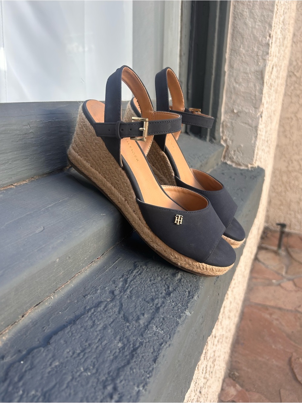 New! Never worn Tommy Hilfiger navy Wedge Sandals with Ankle Strap size 8.5 - Picture 6 of 7